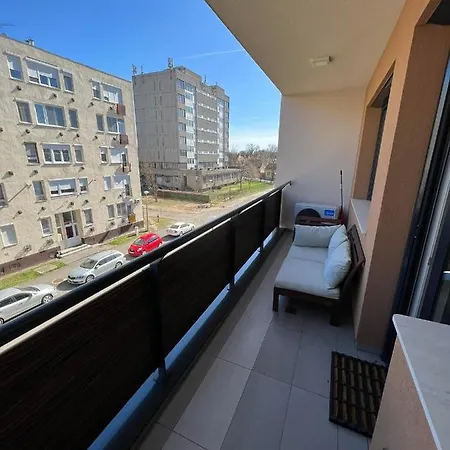 Διαμέρισμα Big Forest Apartman Ντέμπρετσεν